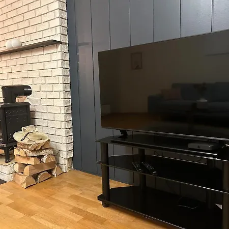 Spacious 3 Bedroom Townhouse Διαμέρισμα *