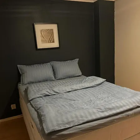 Spacious 3 Bedroom Townhouse דירה
